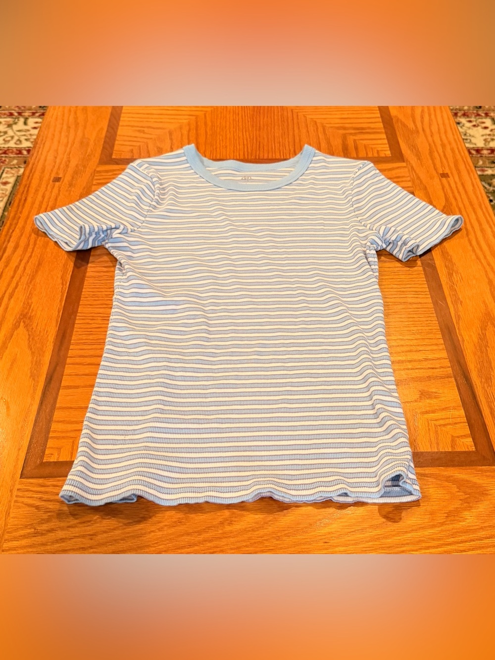 Women’s Light Blue & White Striped Short Sleeve Tee size L